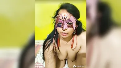 Sexy Sesi Telugu Ammayi StripChat Show