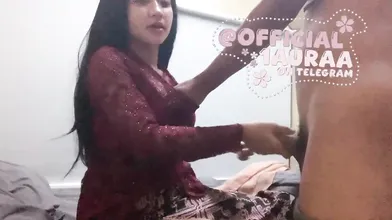 Laura Kebaya Merah Part 1 - Laura Oswald