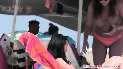 Amateur Sexy Topless Teens At The Beach Showing Off Boobies