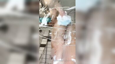 Amateur wild chick solo masturbation