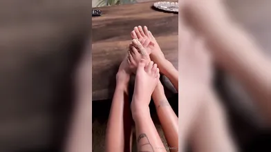 Linsey Dawn solo foot fetish