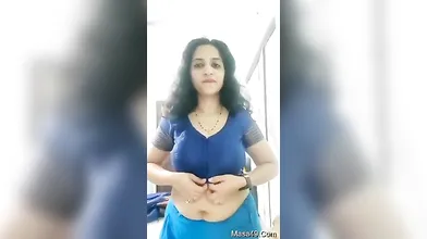 wife tease with her big boobs