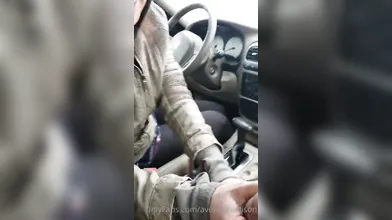 Amateur mouth cumshot outdoor