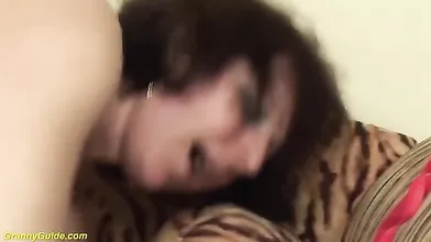 [GrannyGuide] - Merle – Hot Mom In Nylons - Merle