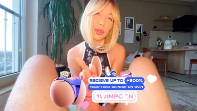 Received the greatest deep throat and handjob, couldn't stand against and cummed