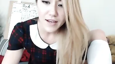 amateur amali2015 flashing ass on live webcam