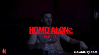 Delivery man punishes man with whip