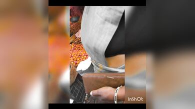 Bhabhi saree navel