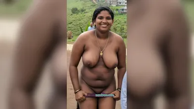 Indian big boobed Reshma raandi nude