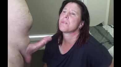 Milf Surprised by Premature Ejaculation During Blowjob