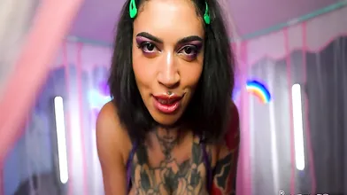 Ravyn Likes It Hard And Dirty