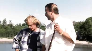 Perdidamente en el agua/Hodet over Vannet (1993)