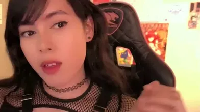 Amateur Asian Webcam Strip Masturbation