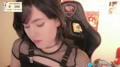 Amateur Asian Webcam Strip Masturbation