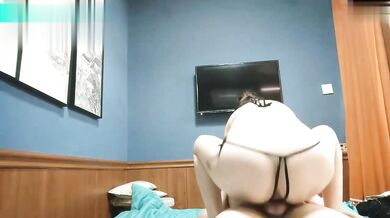 海角社区淫乱大神熟女控胖子❤️45岁富婆包养儿子同学小王吞精颜射