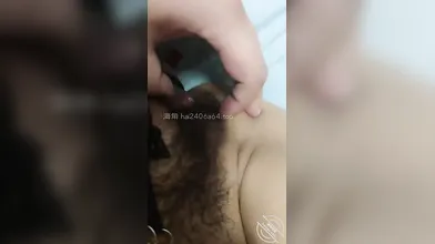 妈妈穿着飞天敦煌服饰被我操了一下午~