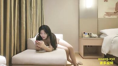 小李探花酒店2000元约炮身材丰满的小姐姐各种姿势啪啪