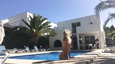 Glamour blonde babe outdoor deepthroat