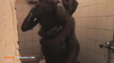 BIG BLACK ASS Ebony Lesbians Eat Pussy