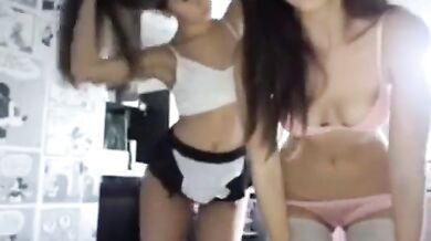 Webcam Show with Two 18-Year-Old Hotties