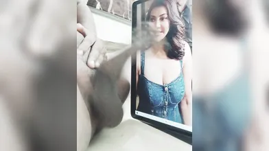 Kajal aharwal cum tribite