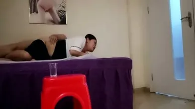 正規按摩 加錢插入 沒有保險套 只有無套中出