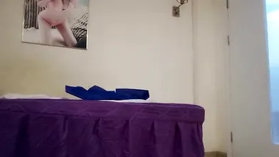 正規按摩 加錢插入 沒有保險套 只有無套中出