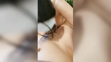 今天勾搭在KTV上班的大奶子少妇，一步步言语套路，语言上骚扰，少妇被说的放松戒备，半推半就，顺势