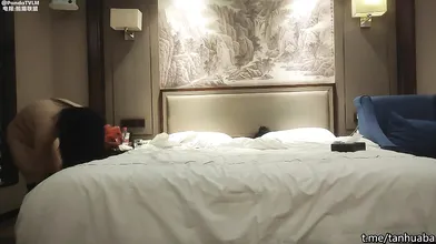 小伙约两个肥熟骚熟女