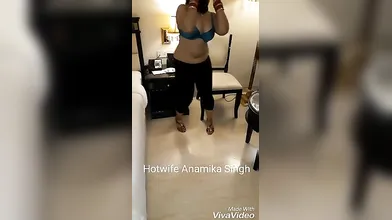 chubby wife dance and tease