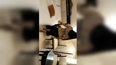 chubby wife dance and tease