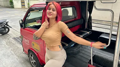 Tuktuk Lookmhee Foursome