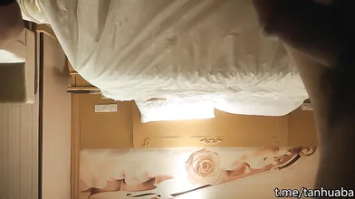 36E豪乳极品，继续第二炮，骚女被搞得5次高潮，骑乘后入爆操，搞得受不了