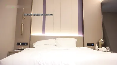 嗲嗲白衣妹 高颜可爱奶音还有完美乳型 惊呼鸡儿太大干到腿软不行