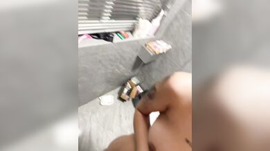 包養小母狗連洗澡也被X
