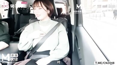 M 大奶妹