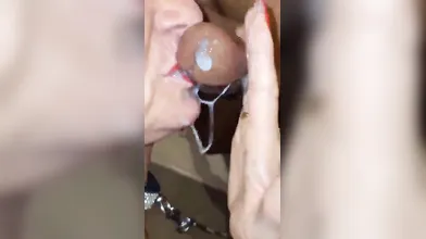 Coroa Tomando Muita Porra