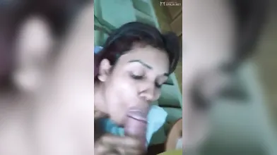 Morena Tomando Porra