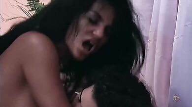 Duas Morenas No Trio