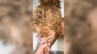 Novinha Mamando E Levando Gozada