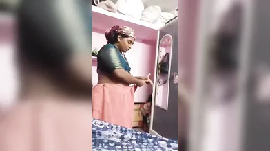 Gouthami reddy manthena wearing blouse and showing milky boobs in bedroom video