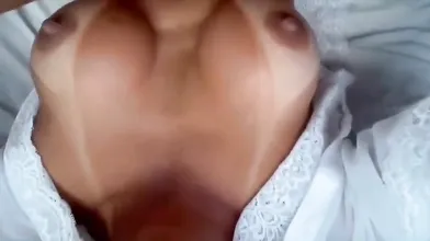 Morena Sarada Greluda