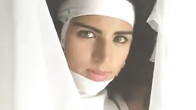 Duas Morenas Gostosas Num Trio