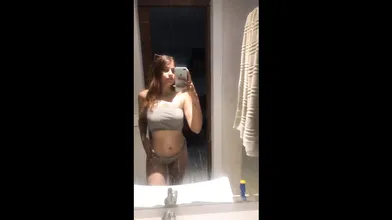 babe dance and tease in lingeri