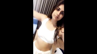 babe tease and dance in shorts