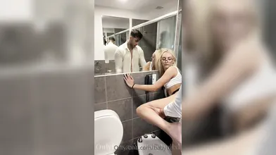 Primos Argentinos Cogiendo En El Baño