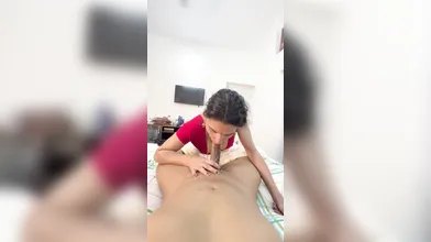 Desi Slut Giving Blowjob And Boobjob To Client In Hotel