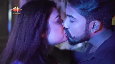 Indian Beautiful Bhabhi Likes Young Guy