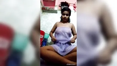 Big Boobs Bengali Girl Fingering And Playing With Her Boobs