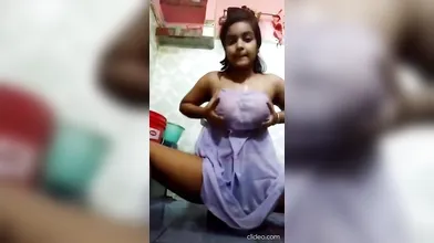 Big Boobs Bengali Girl Fingering And Playing With Her Boobs